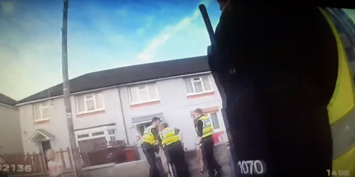 Officers under attack in Scunthorpe