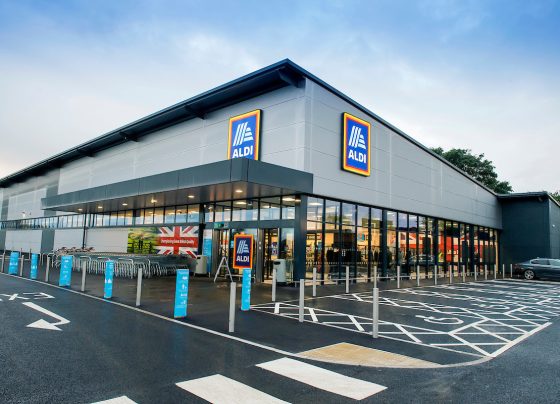 New Aldi store opens its doors