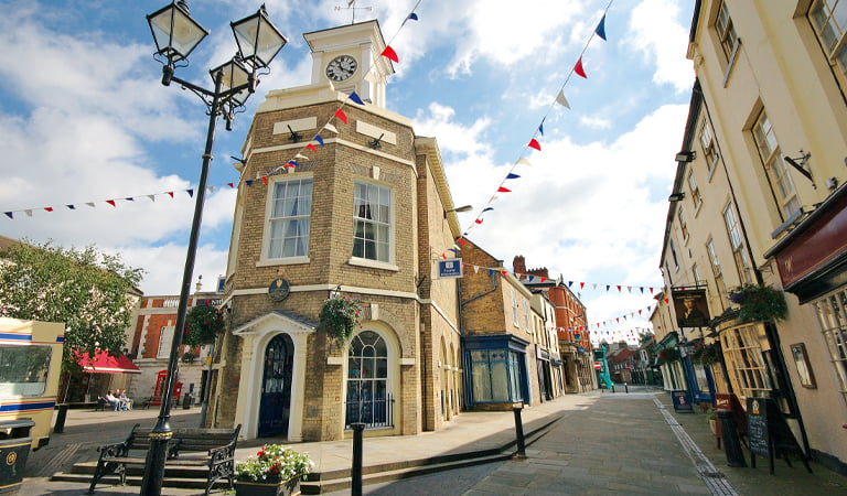 Brigg tourism centre services to return