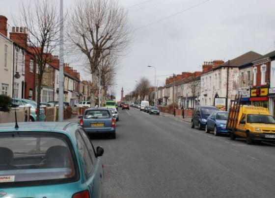 Armed man arrested in Grimsby town centre