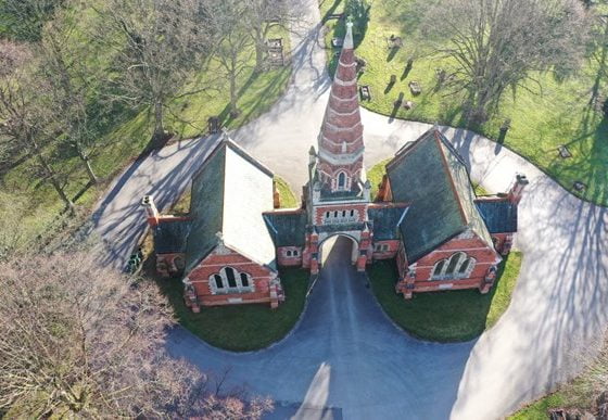 Works to restore Grimsby chapel