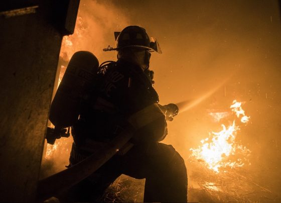 Firefighters battle blaze in Grimsby building