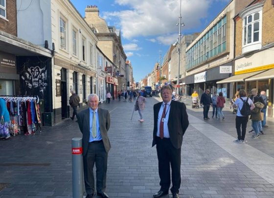 Rising bollards in Grimsby town centre