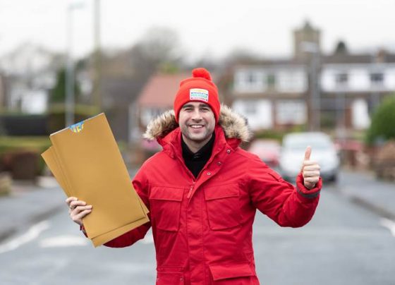 Grimsby Neighbours Celebrate with Lottery Win