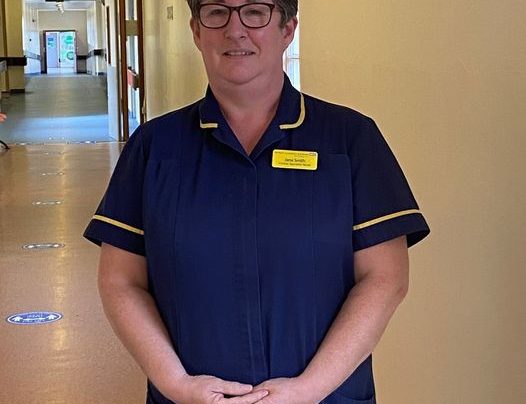 Scunthorpe heart nurse retires after 40 years