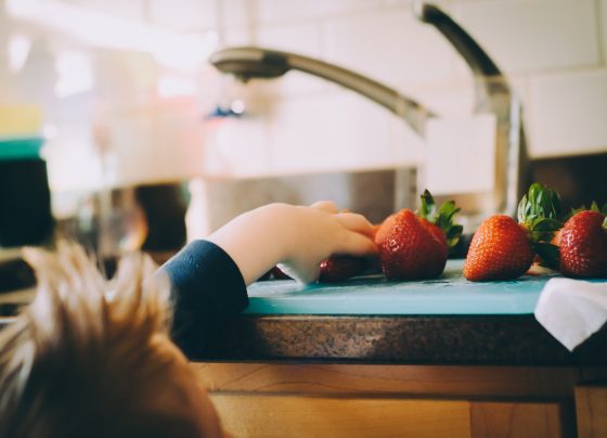 Council to provide free school meals over half term