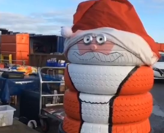 Grimsby rubbish tip recycling christmas