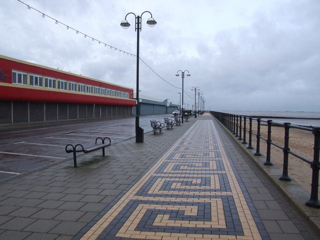 Cleethorpes man injured in attempted robbery