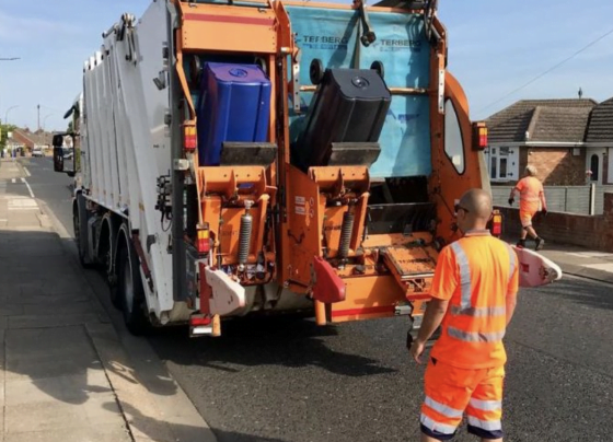 Disruption to bin collections continues in Grimsby