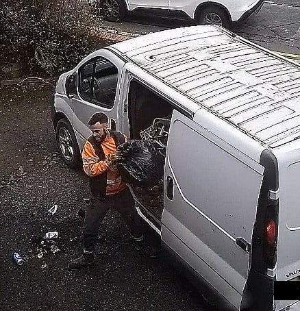 fly-tipping in north east lincolnshire