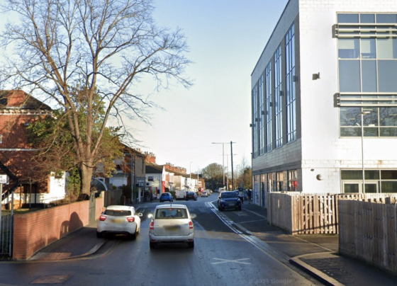 Man hospitalised following incident on Cartergate